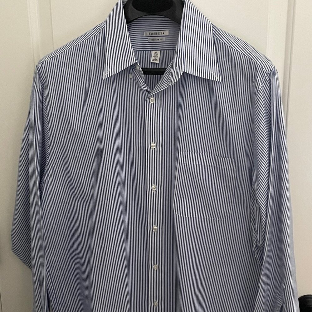 Van Heusen Pinpoint Blue & White Stripe LS Dress Shirt 16 1/2 - 32/33 NWT